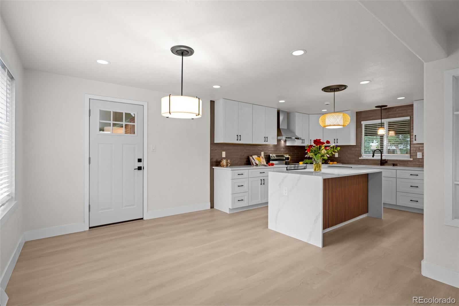 MLS Image #13 for 1779 s monaco parkway,denver, Colorado