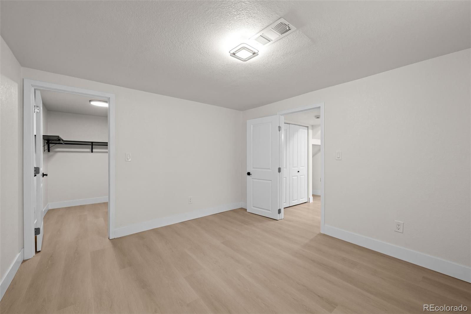 MLS Image #20 for 1779 s monaco parkway,denver, Colorado