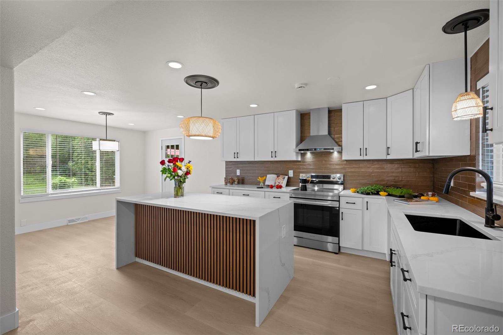MLS Image #24 for 1779 s monaco parkway,denver, Colorado