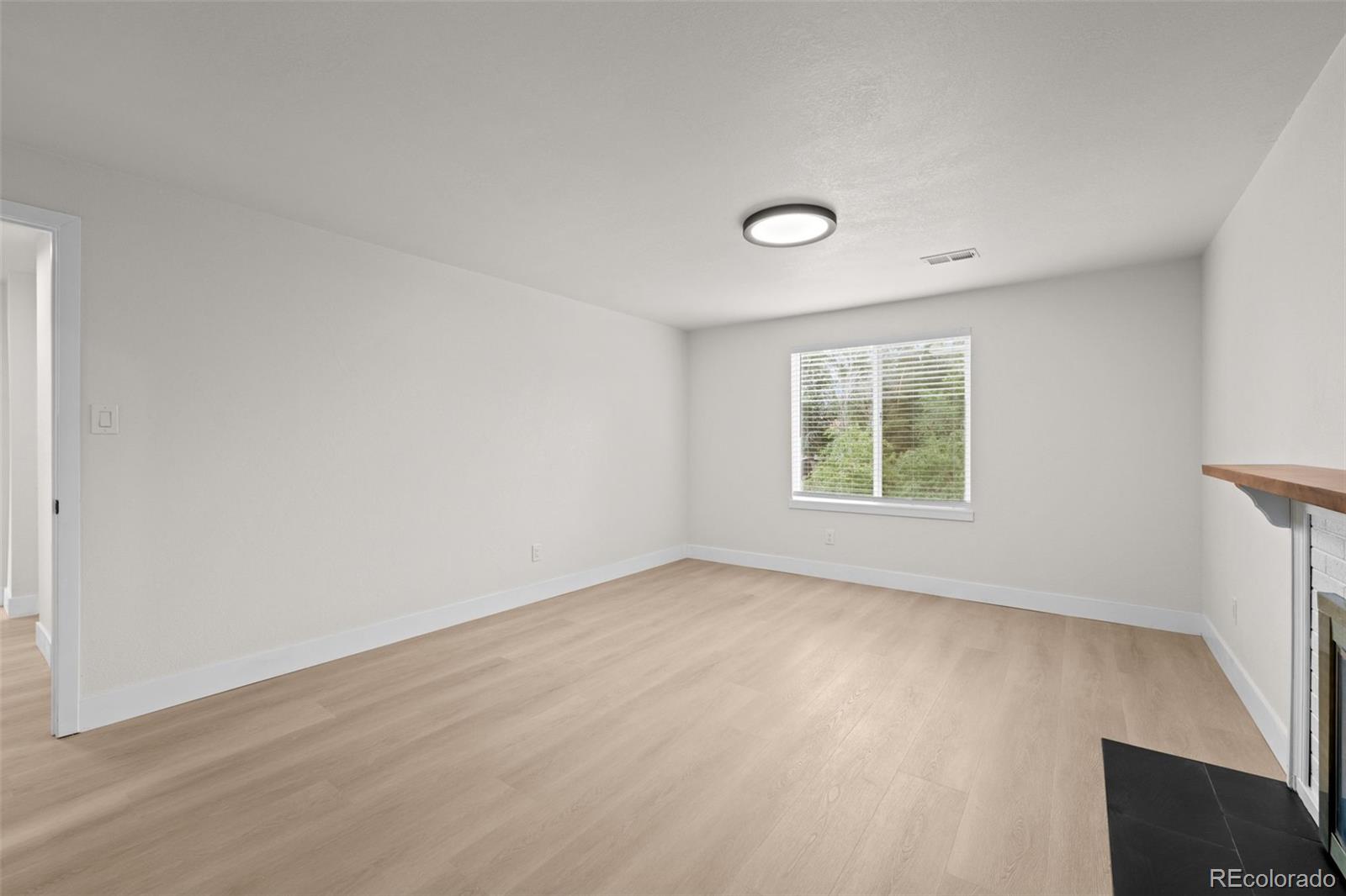 MLS Image #38 for 1779 s monaco parkway,denver, Colorado