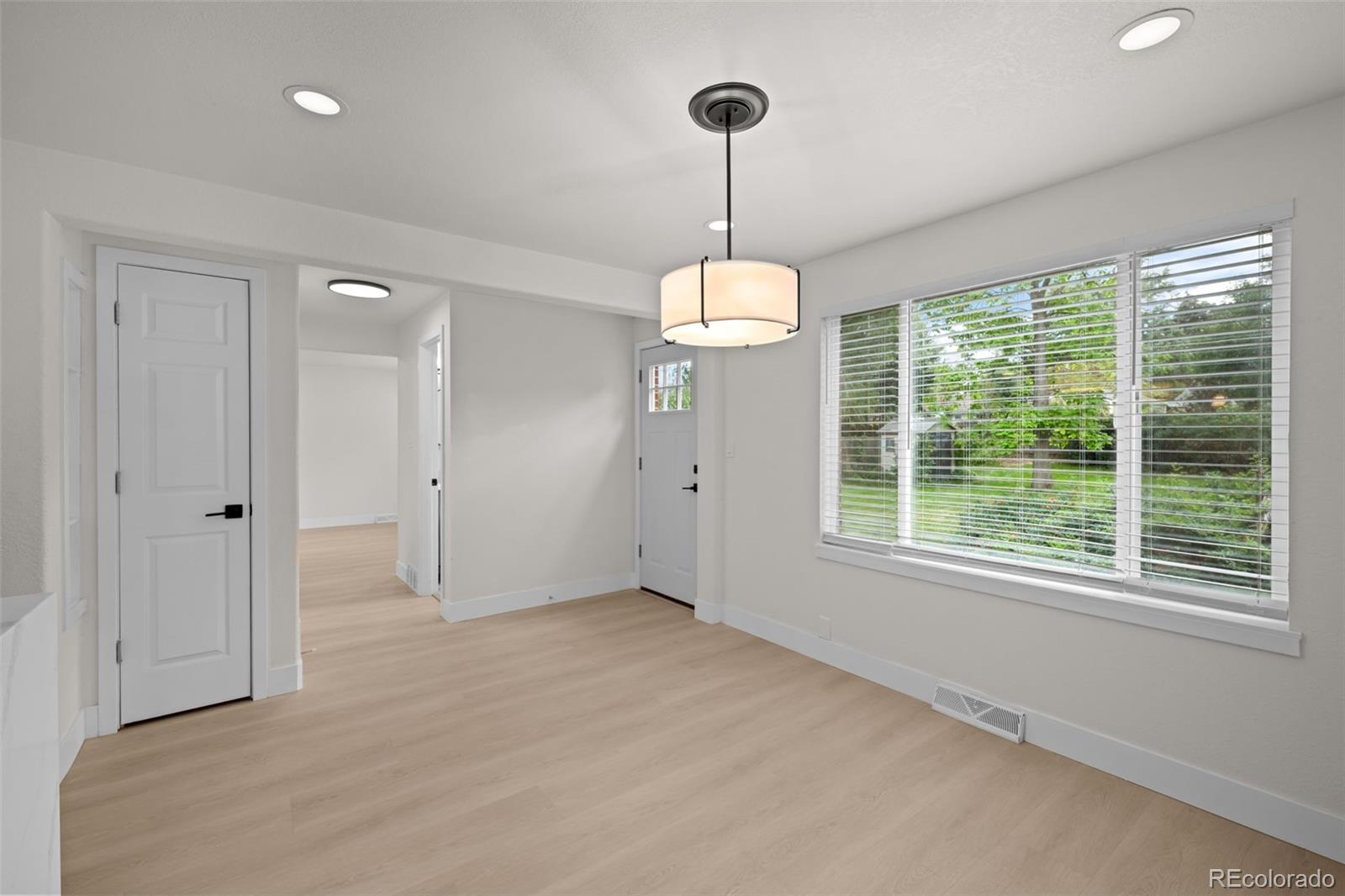 MLS Image #39 for 1779 s monaco parkway,denver, Colorado