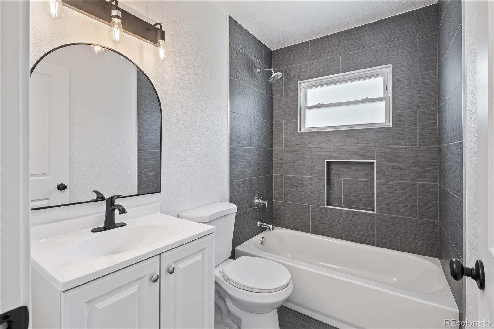 MLS Image #4 for 2091  oak place,thornton, Colorado