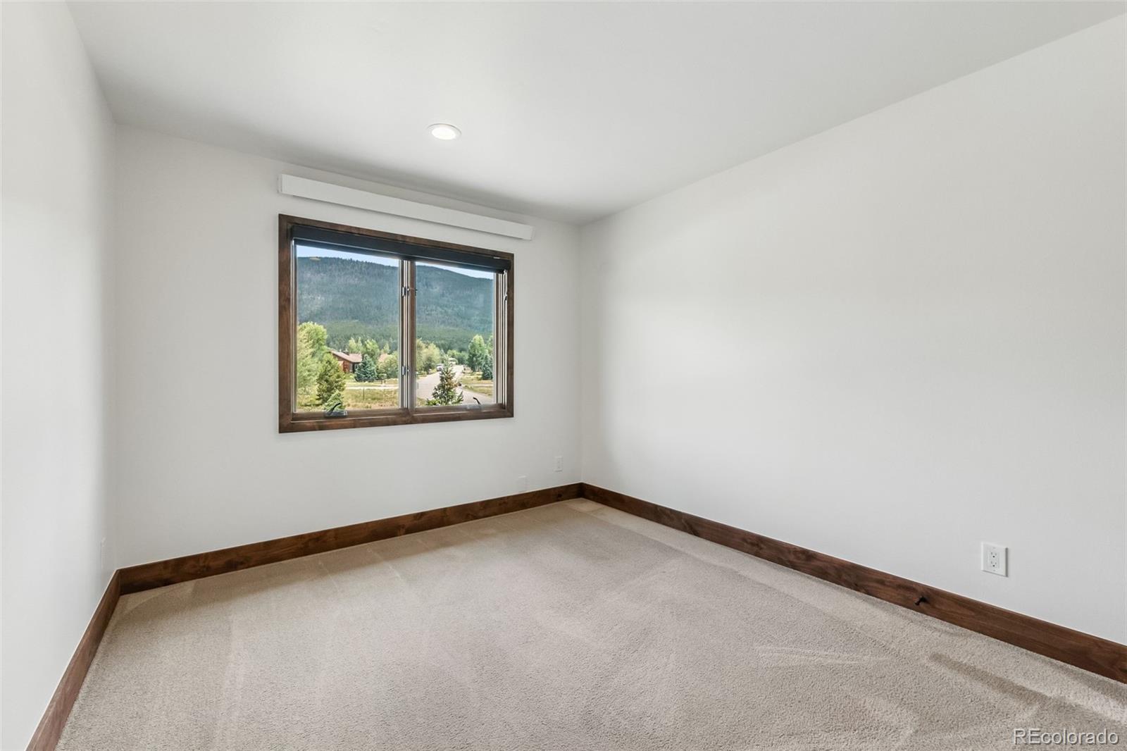 MLS Image #18 for 815  summit drive,dillon, Colorado