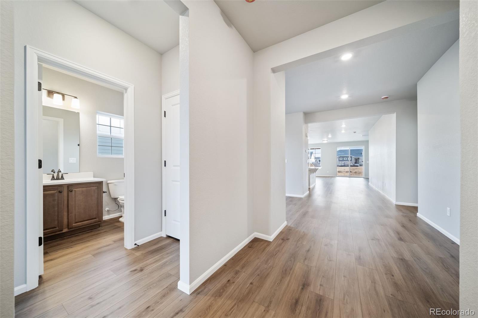 MLS Image #18 for 22344 e 49th place,aurora, Colorado