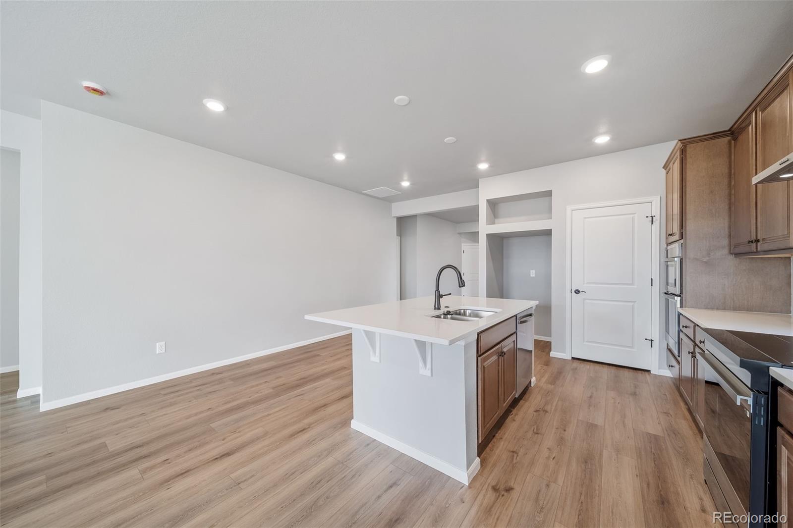 MLS Image #9 for 22344 e 49th place,aurora, Colorado
