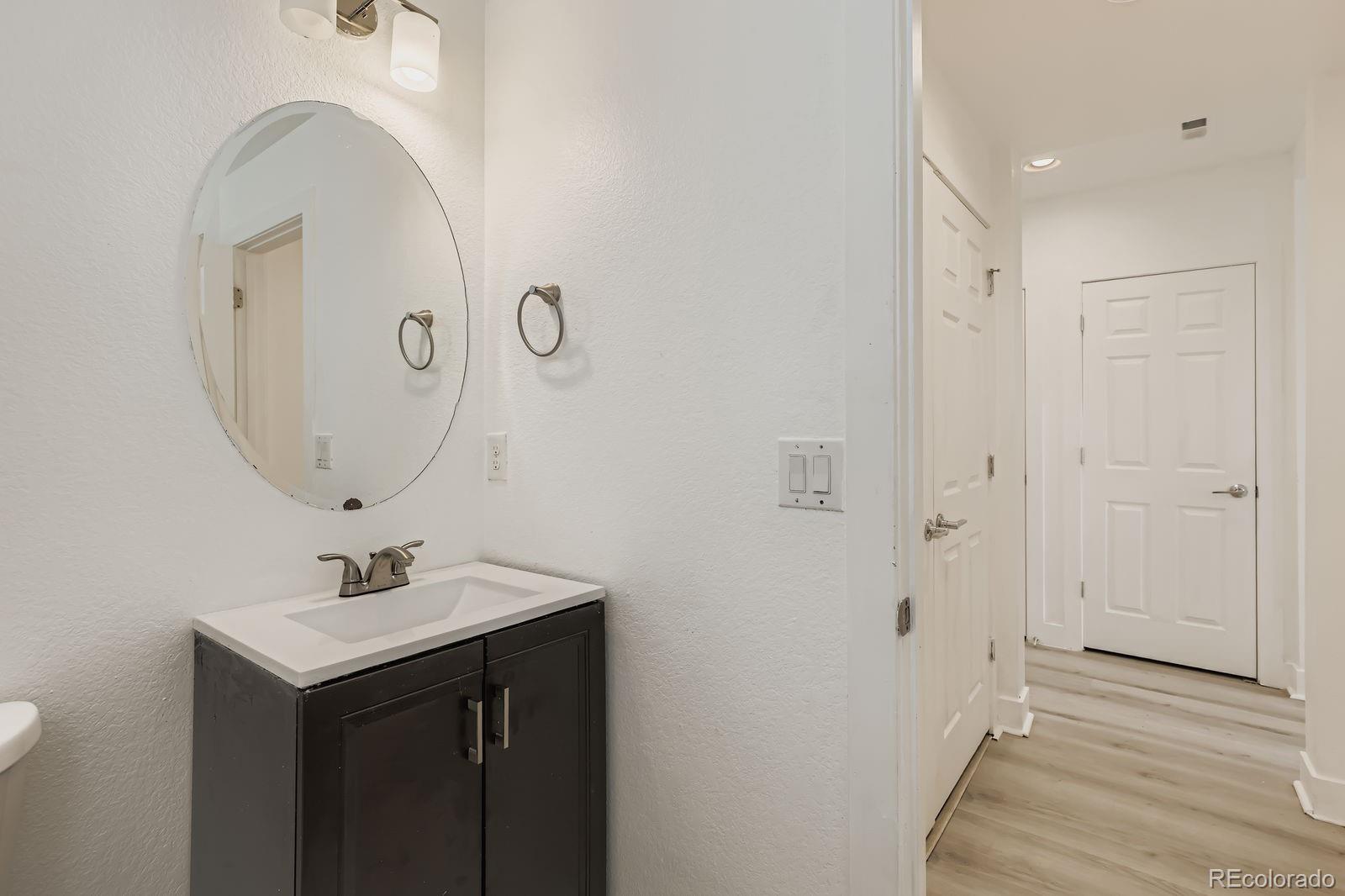 MLS Image #5 for 16207 e elk place,denver, Colorado