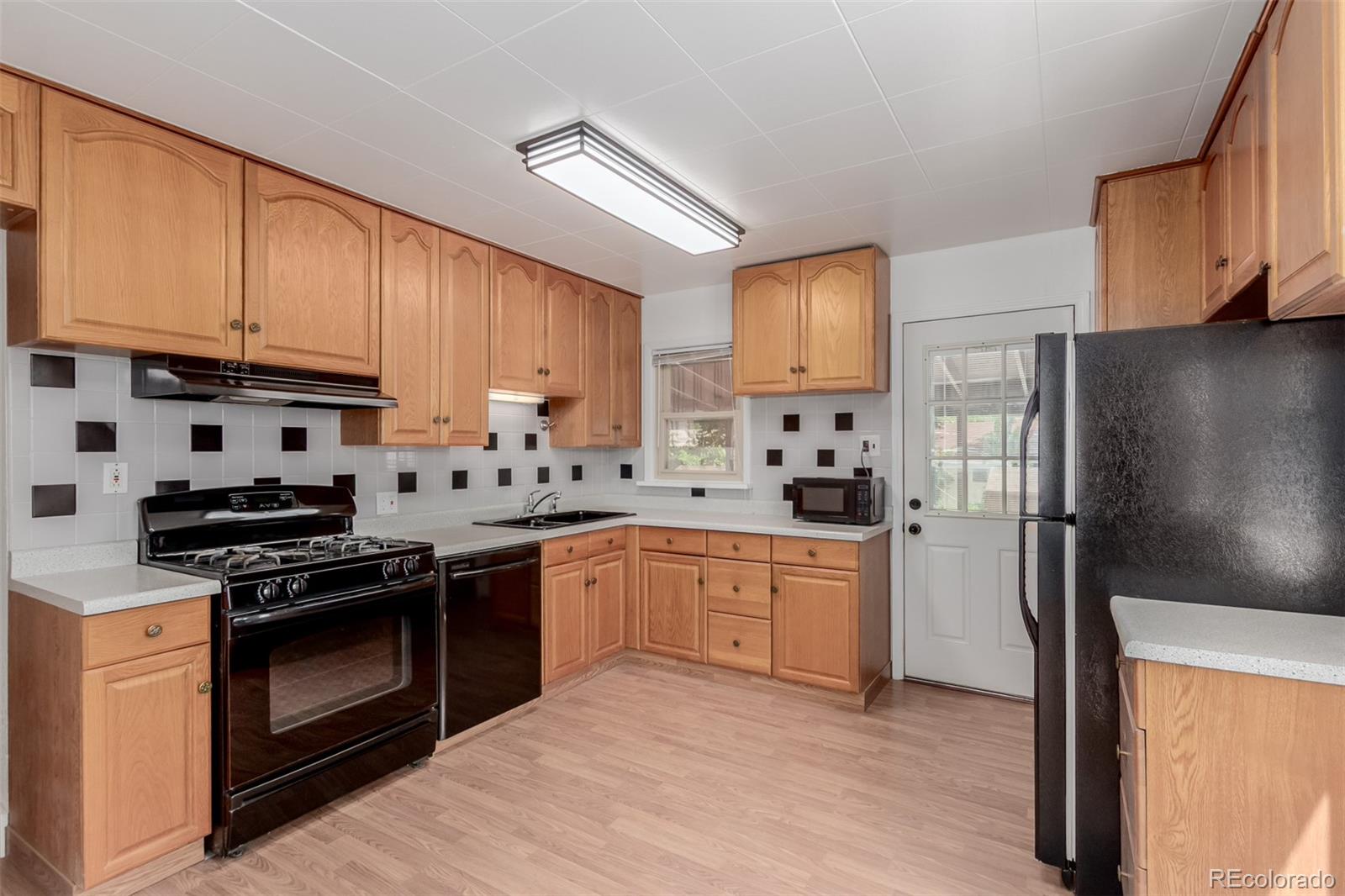 MLS Image #10 for 2390 s linley court,denver, Colorado