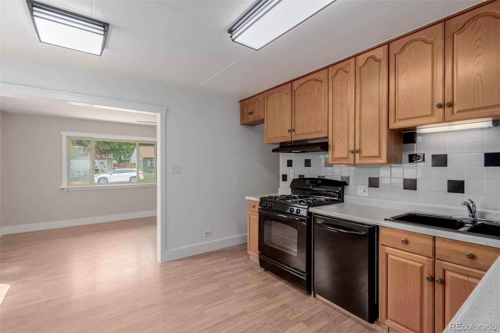MLS Image #12 for 2390 s linley court,denver, Colorado