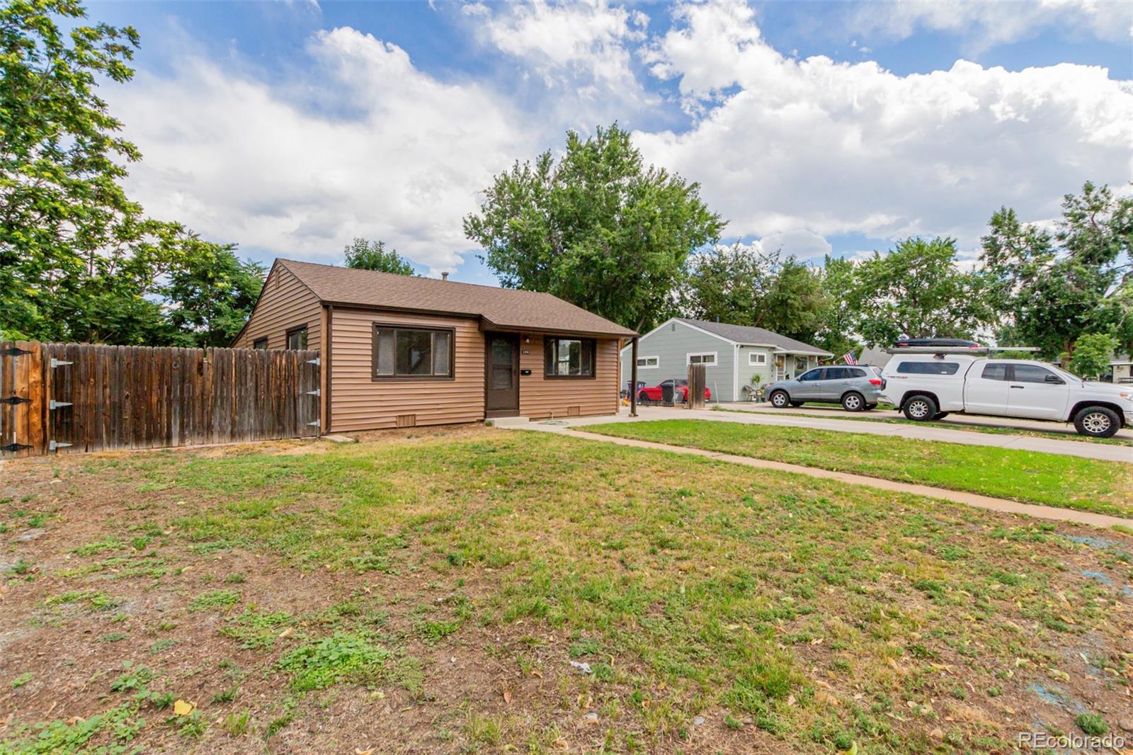 MLS Image #4 for 2390 s linley court,denver, Colorado
