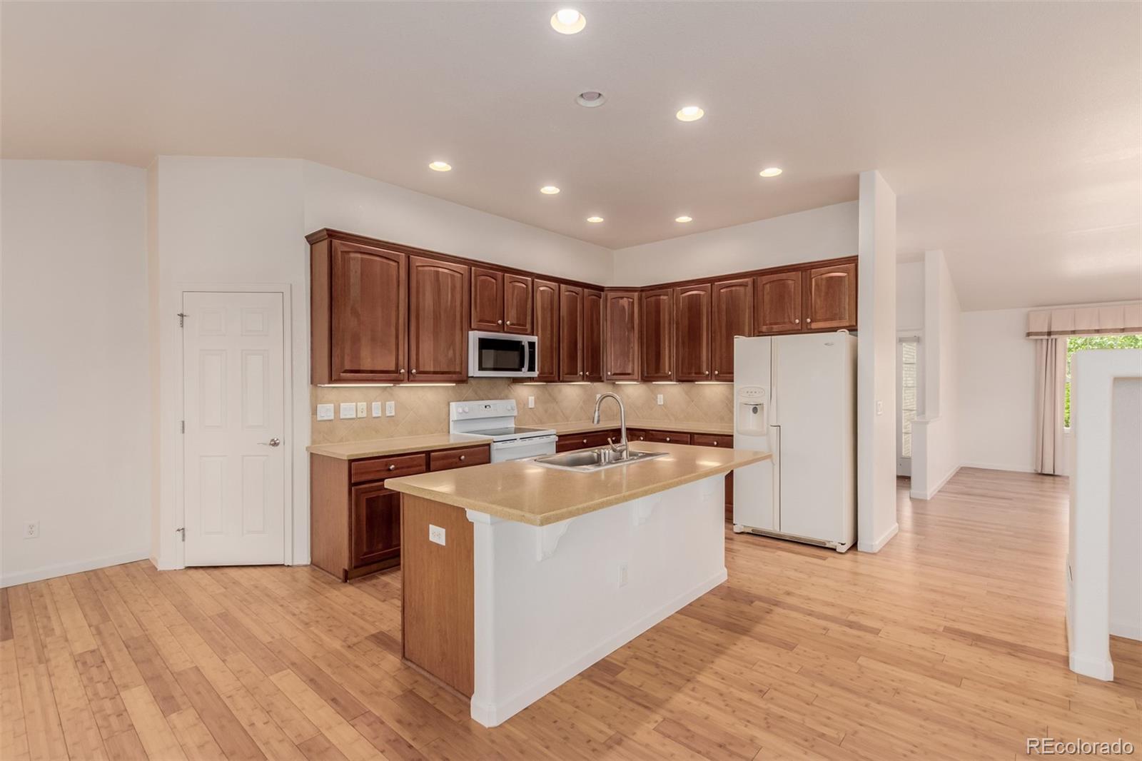 MLS Image #13 for 23641 e whitaker drive,aurora, Colorado