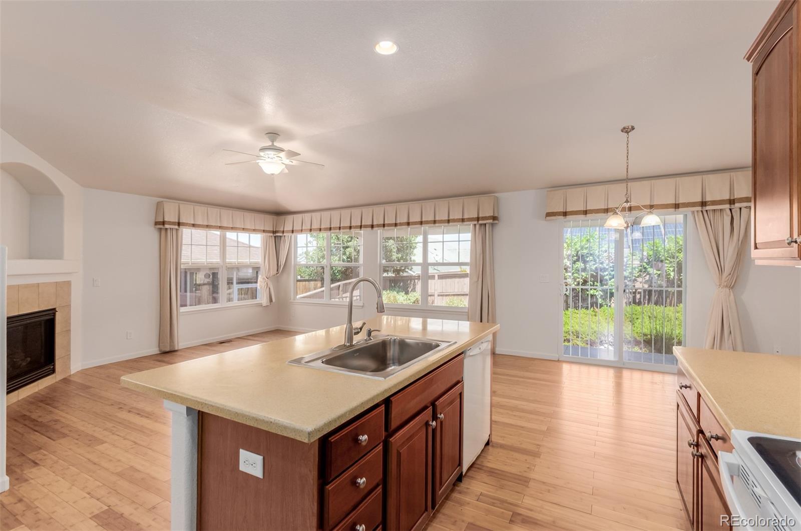 MLS Image #14 for 23641 e whitaker drive,aurora, Colorado
