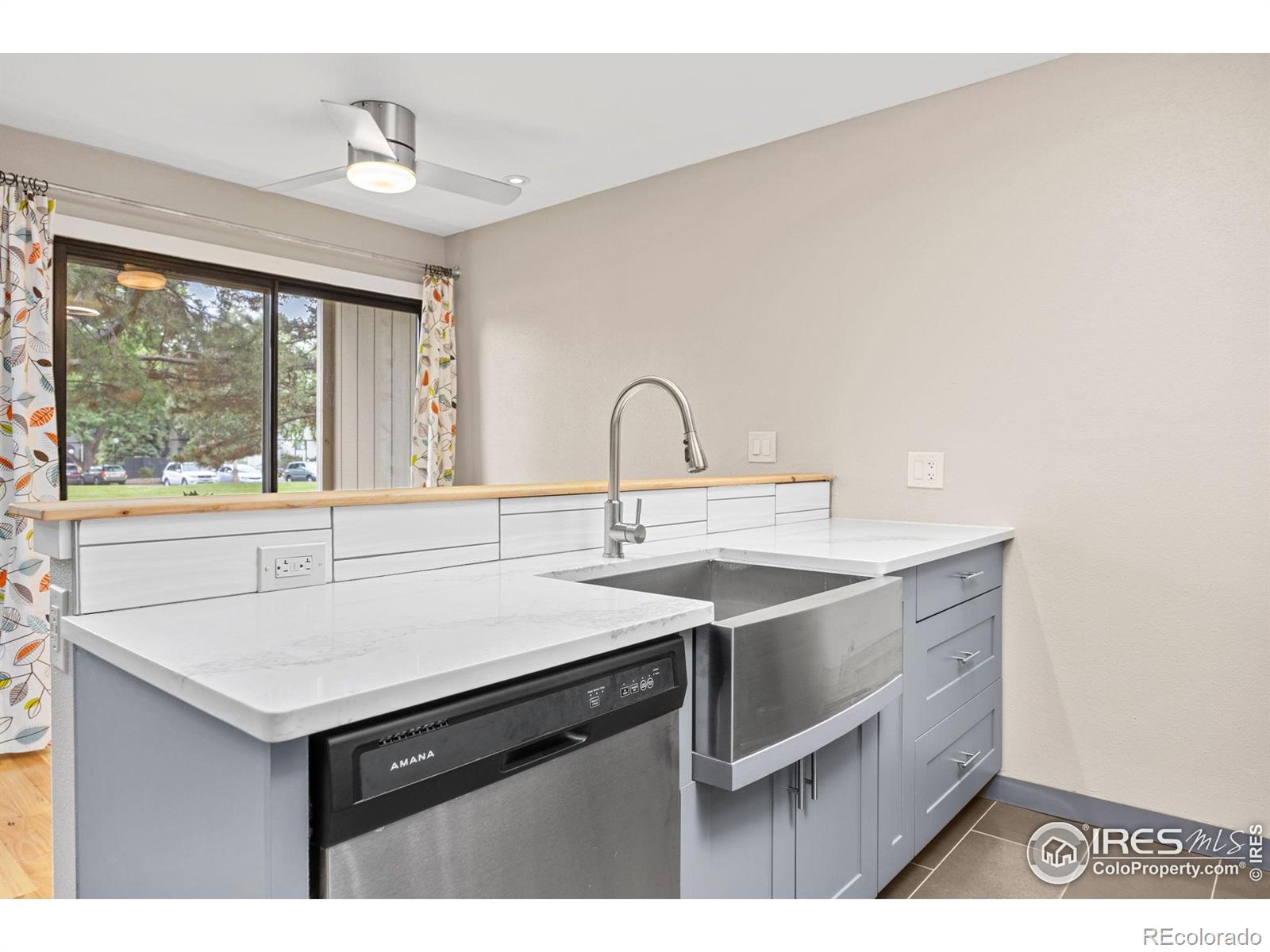 MLS Image #3 for 512 e monroe drive,fort collins, Colorado