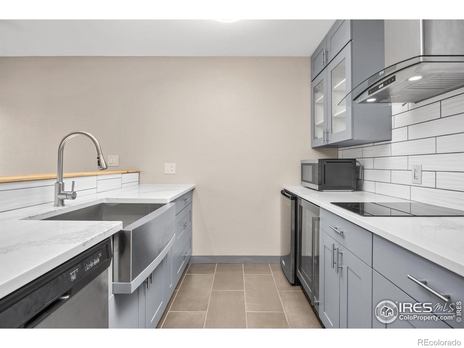 MLS Image #4 for 512 e monroe drive,fort collins, Colorado