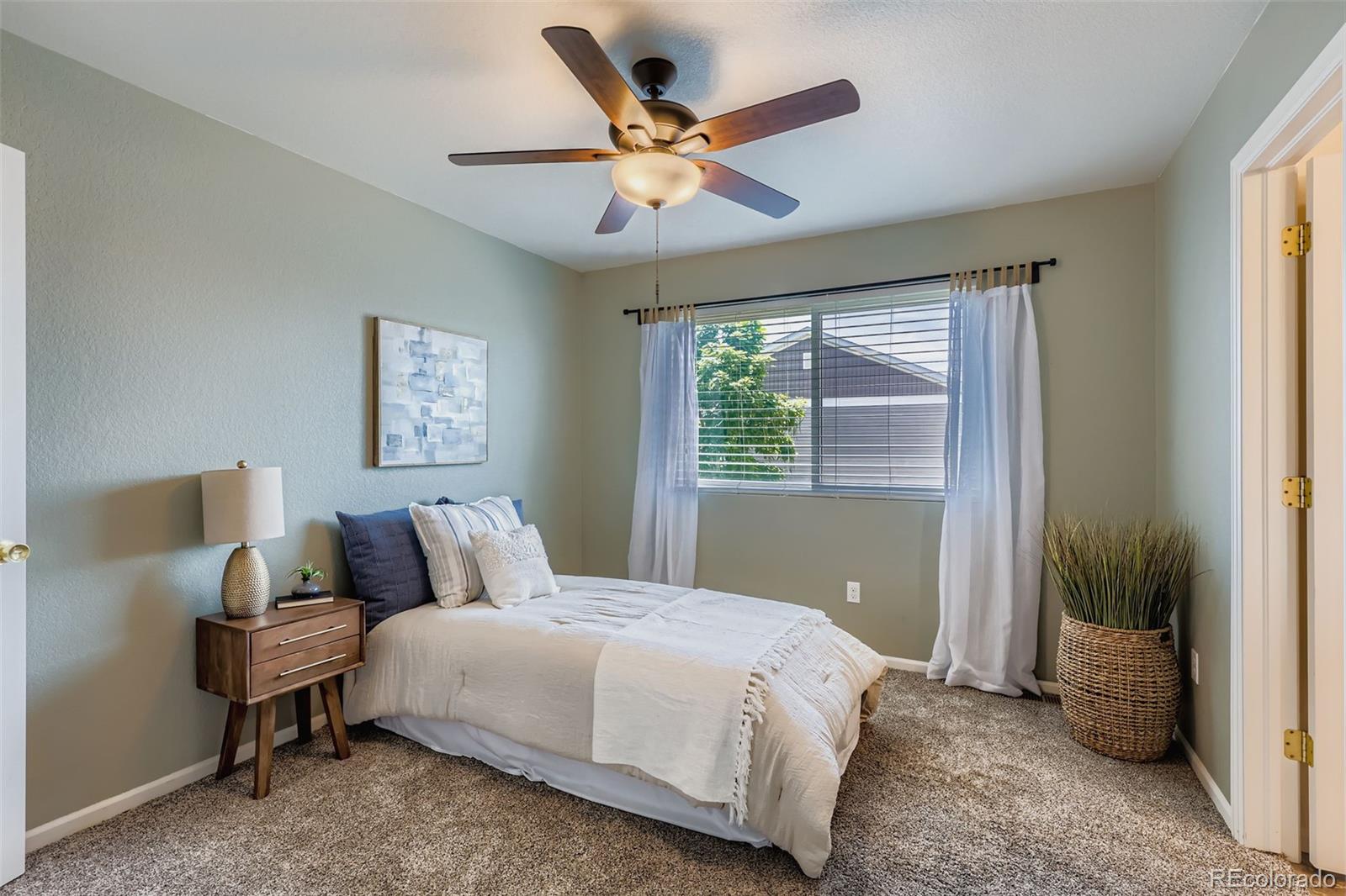 MLS Image #18 for 20768  randolph place,denver, Colorado