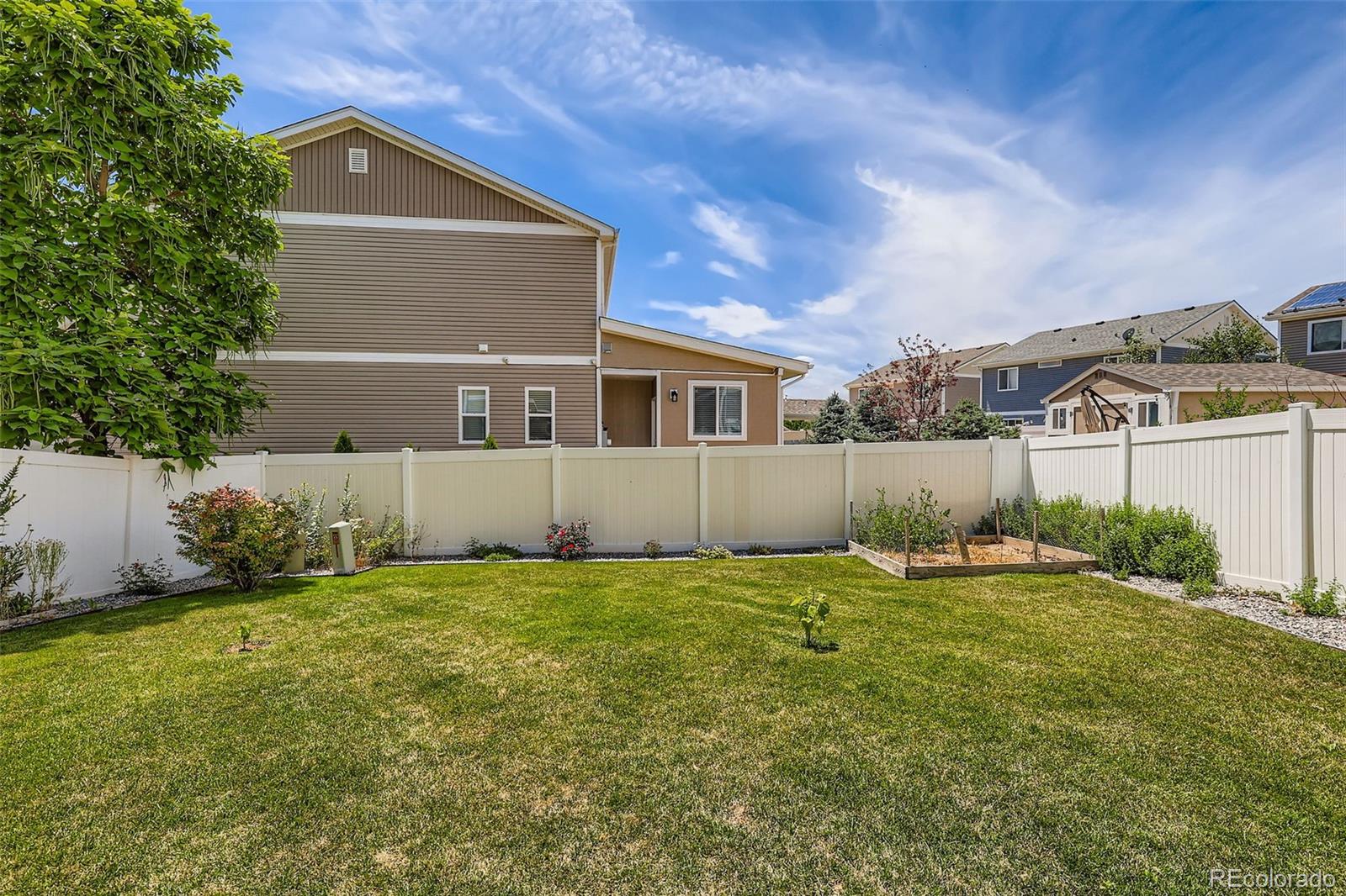 MLS Image #25 for 20768  randolph place,denver, Colorado