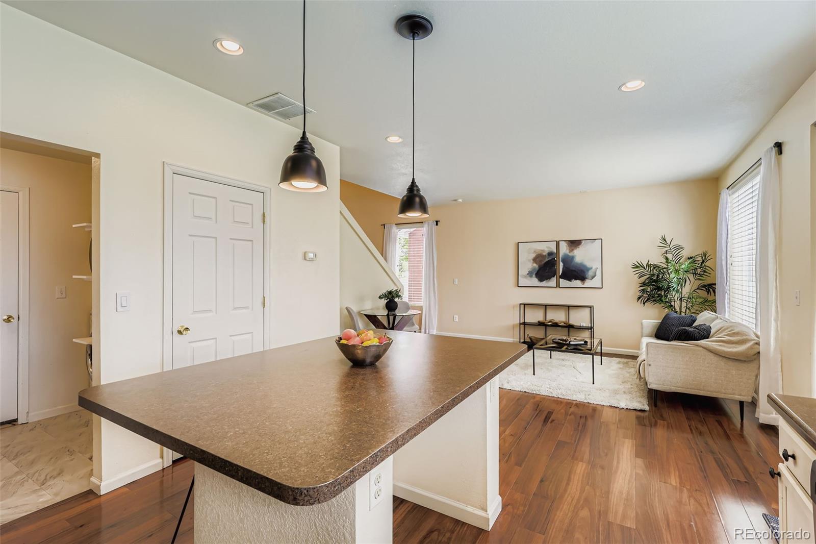MLS Image #9 for 20768  randolph place,denver, Colorado