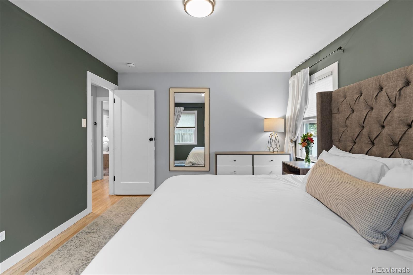 MLS Image #7 for 2730 s cook street,denver, Colorado