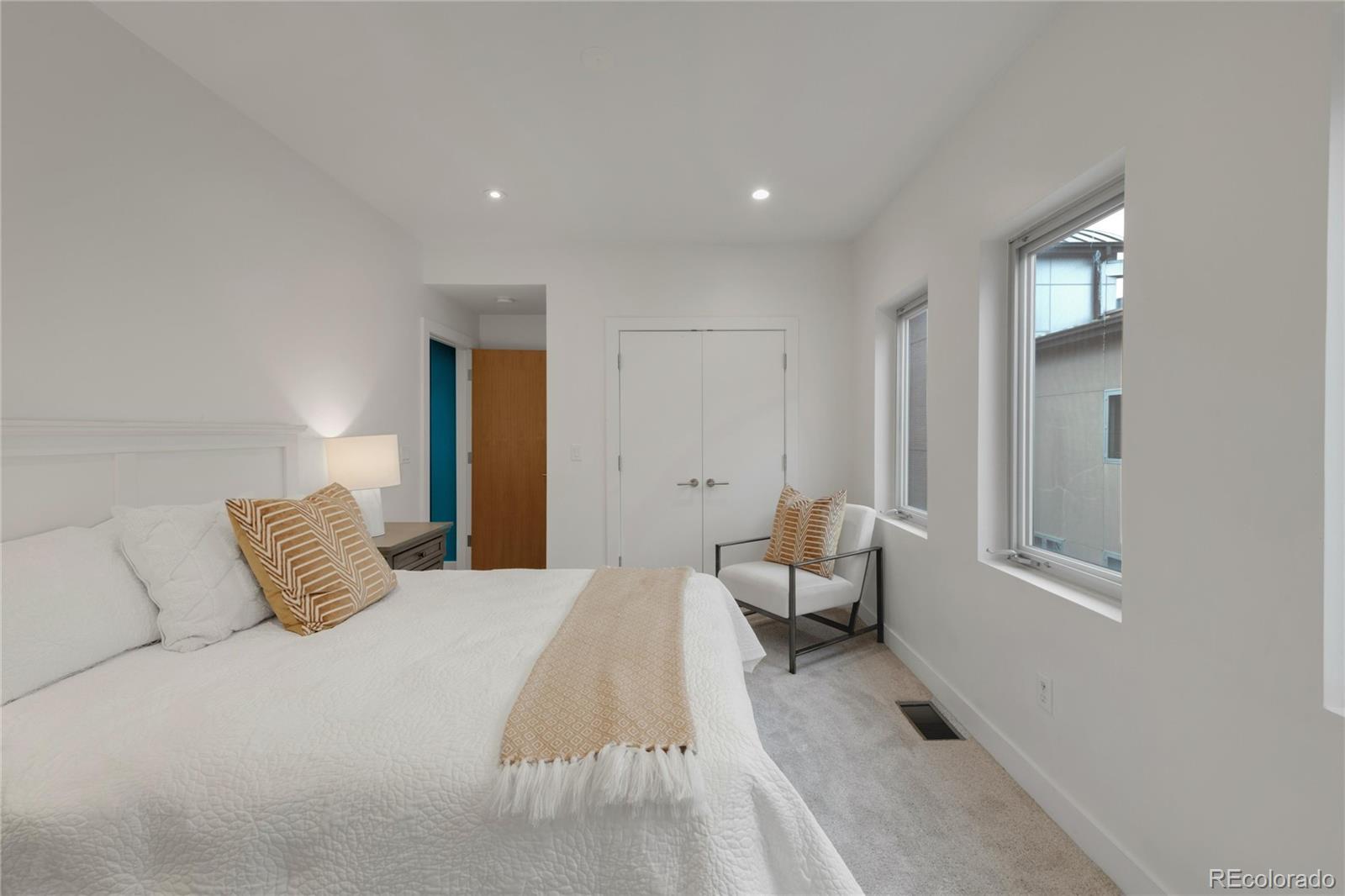 MLS Image #27 for 2314 s university boulevard,denver, Colorado