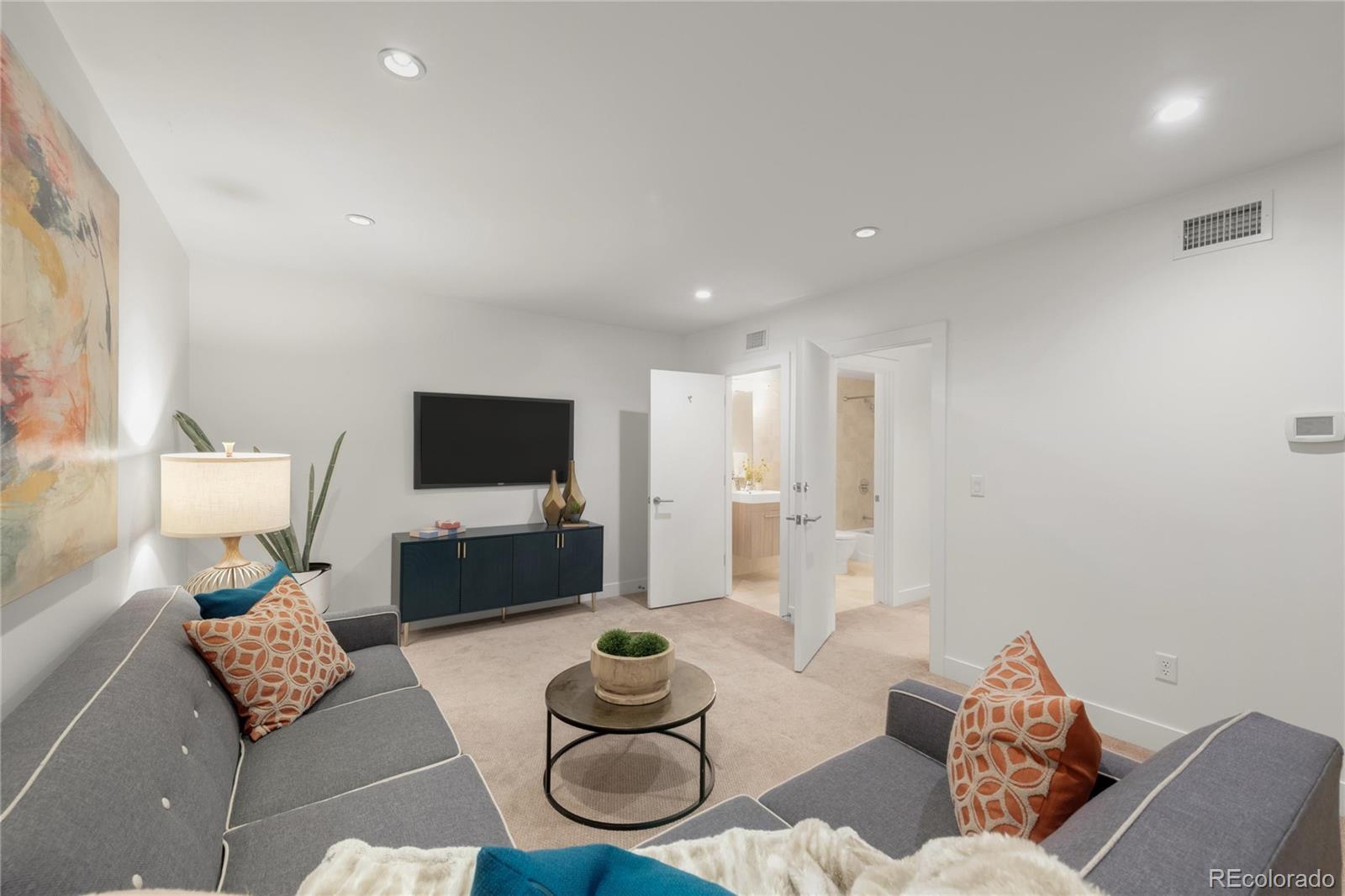 MLS Image #31 for 2314 s university boulevard,denver, Colorado
