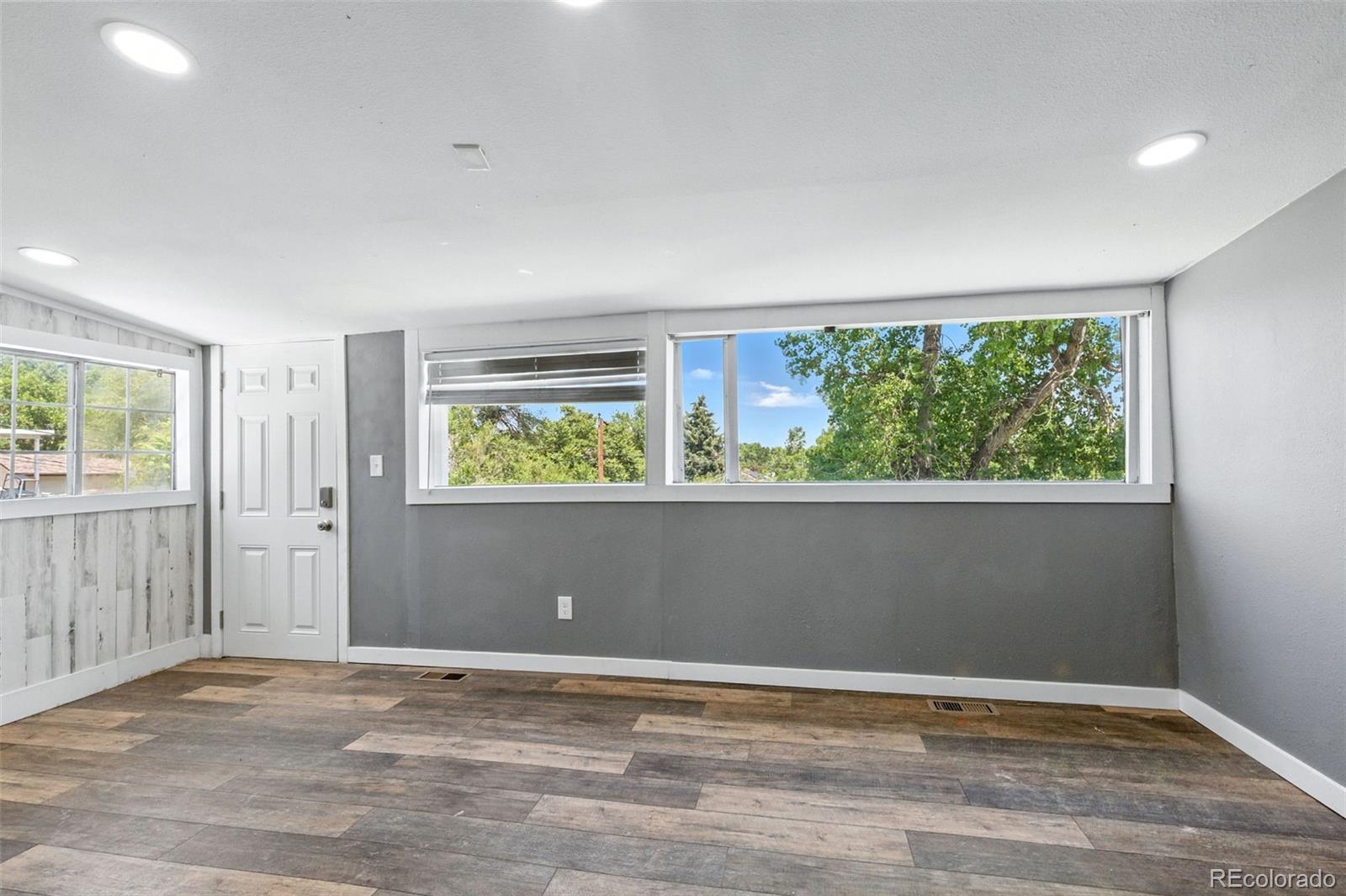MLS Image #7 for 118 s yates way,denver, Colorado