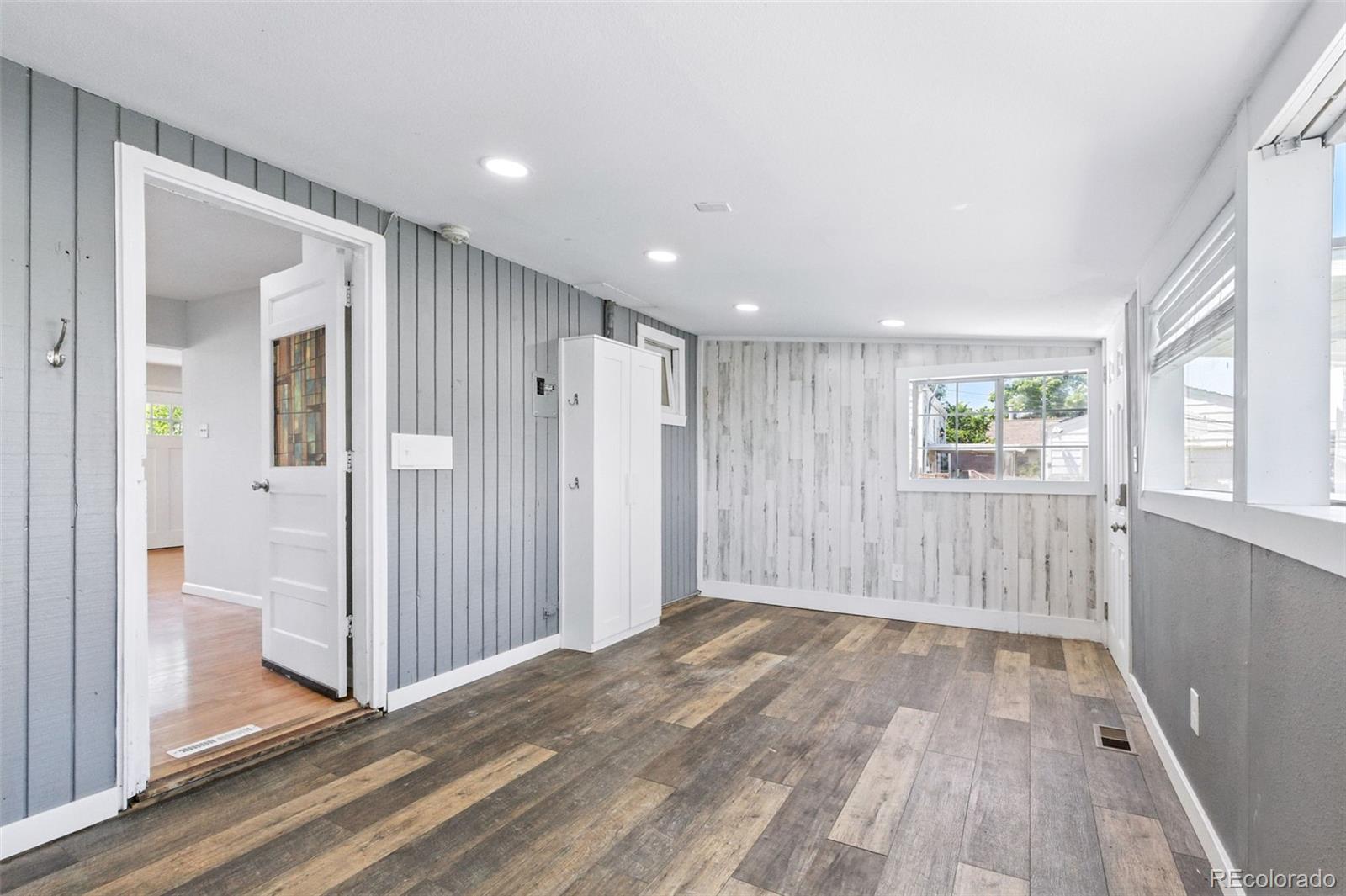 MLS Image #8 for 118 s yates way,denver, Colorado