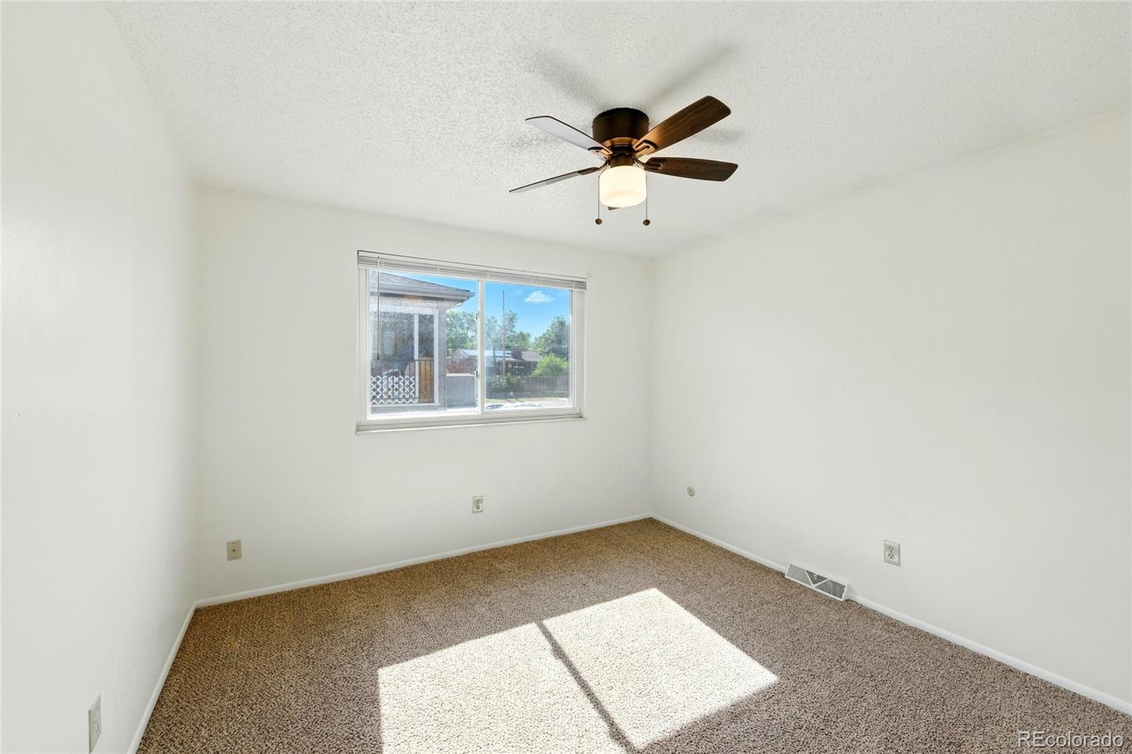 MLS Image #10 for 14530 e 13th avenue,aurora, Colorado