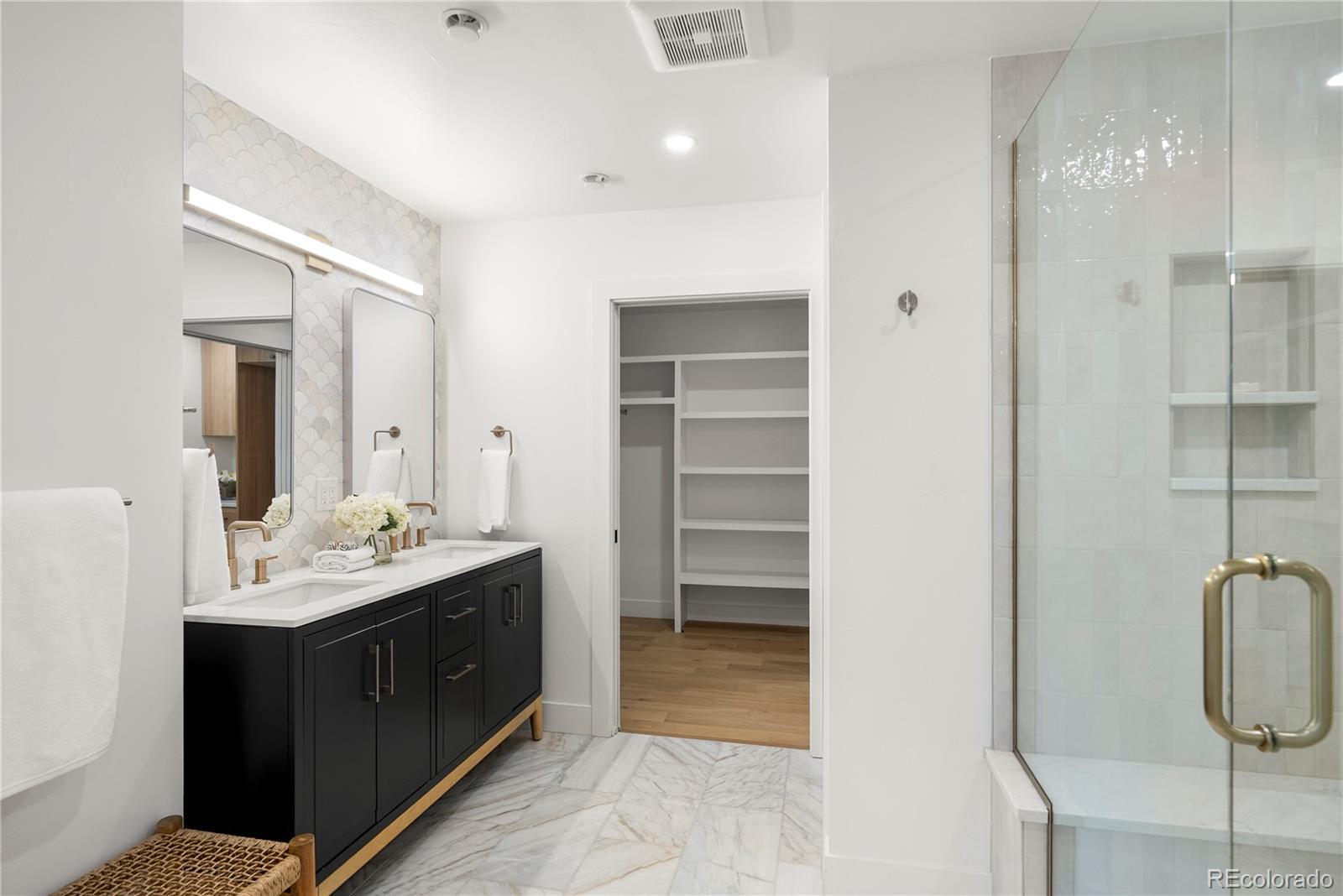 MLS Image #24 for 2360 s acoma street,denver, Colorado