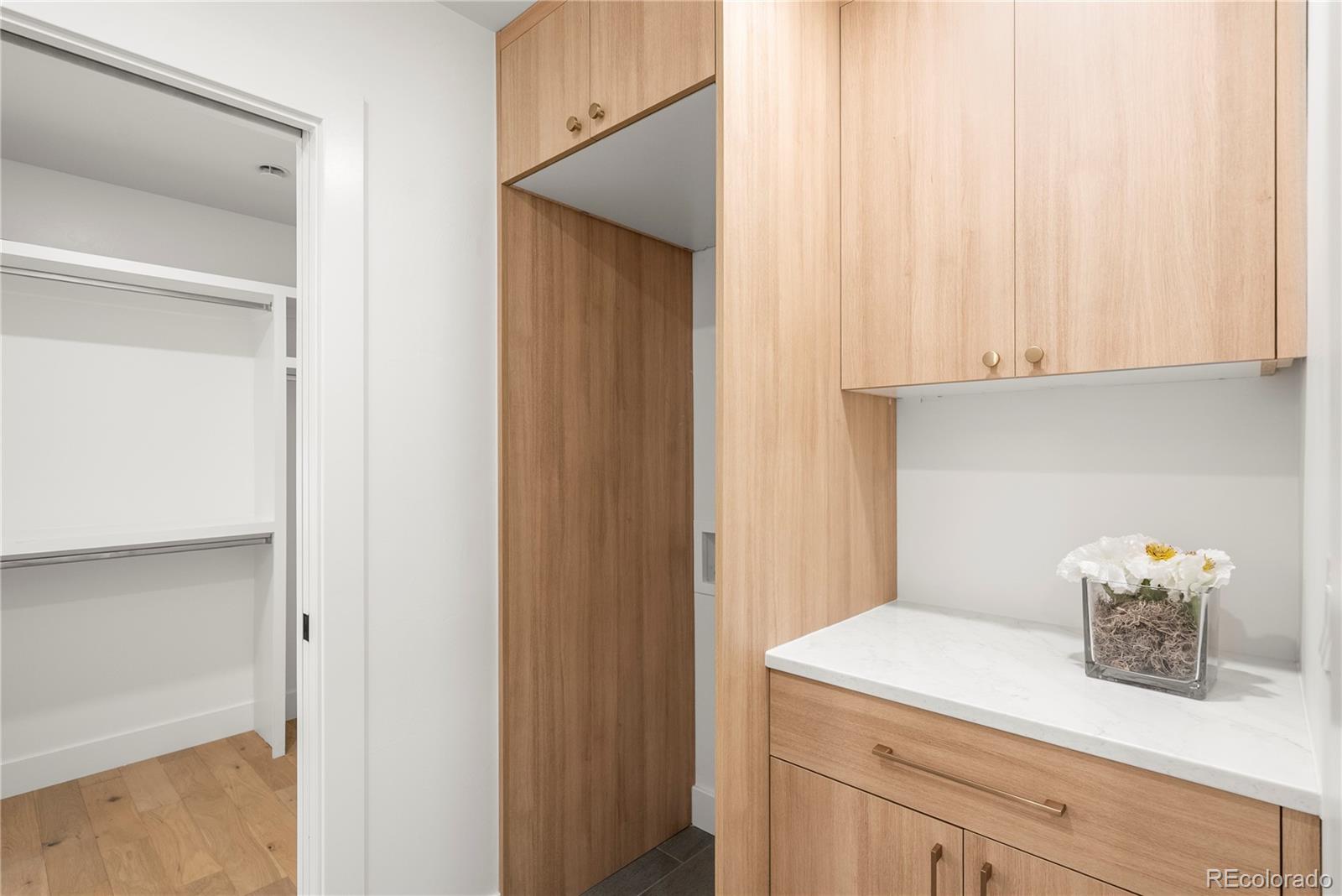 MLS Image #27 for 2360 s acoma street,denver, Colorado
