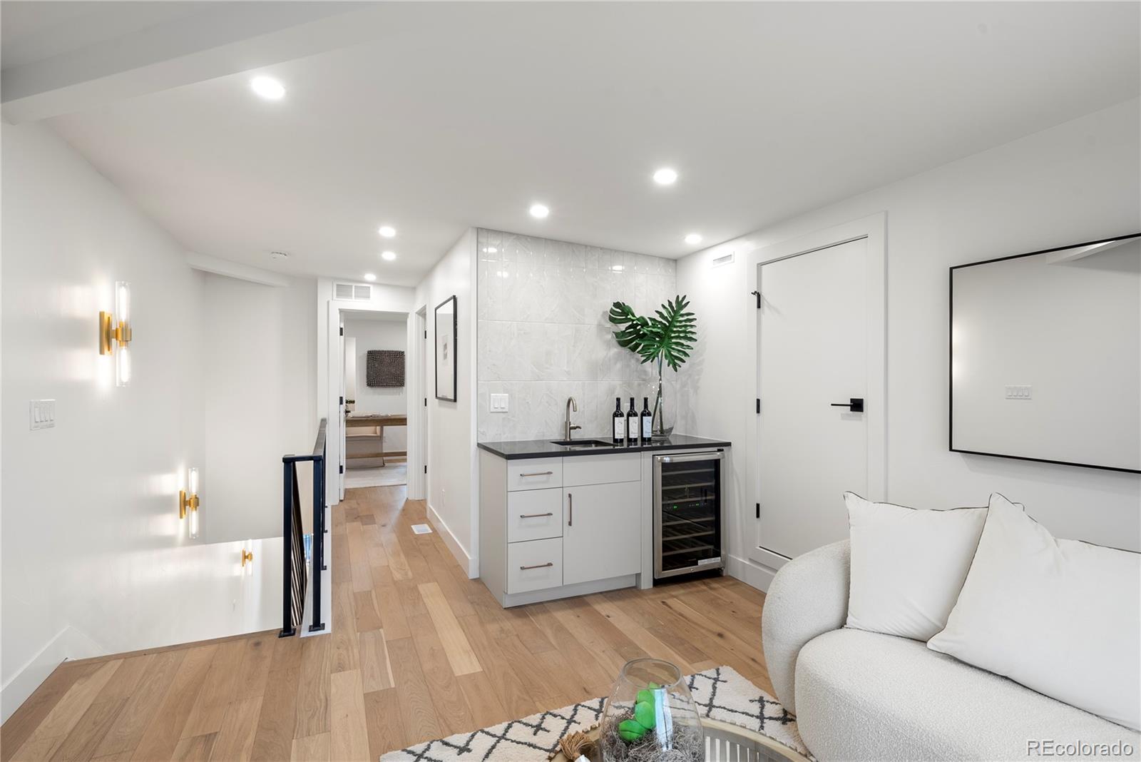 MLS Image #32 for 2360 s acoma street,denver, Colorado