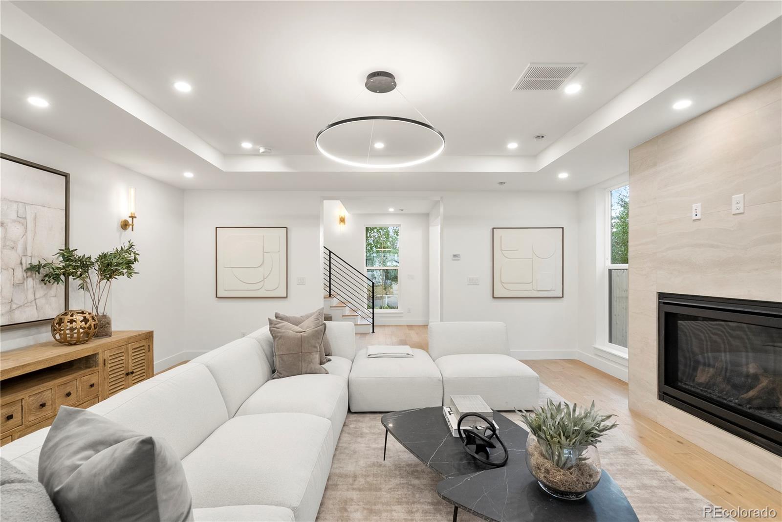 MLS Image #9 for 2360 s acoma street,denver, Colorado