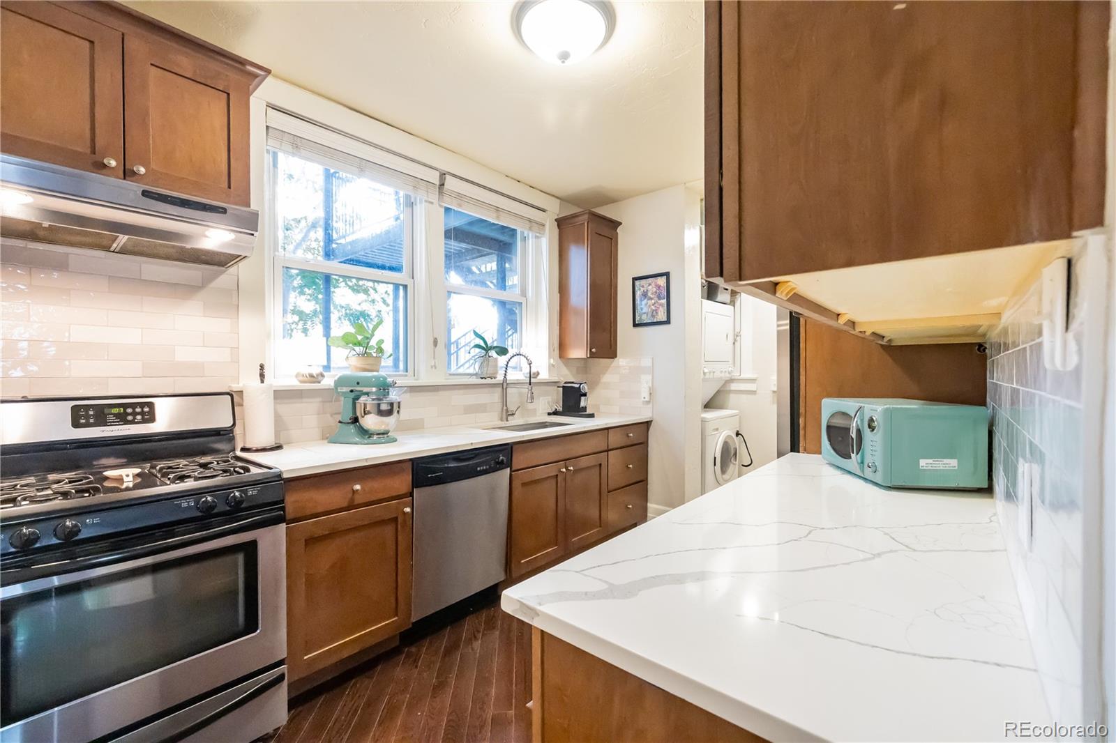 MLS Image #20 for 1415  steele street,denver, Colorado