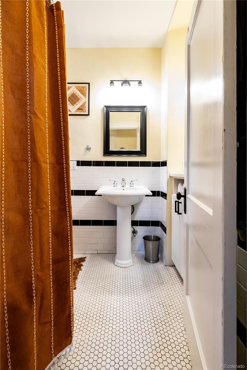MLS Image #24 for 1415  steele street,denver, Colorado