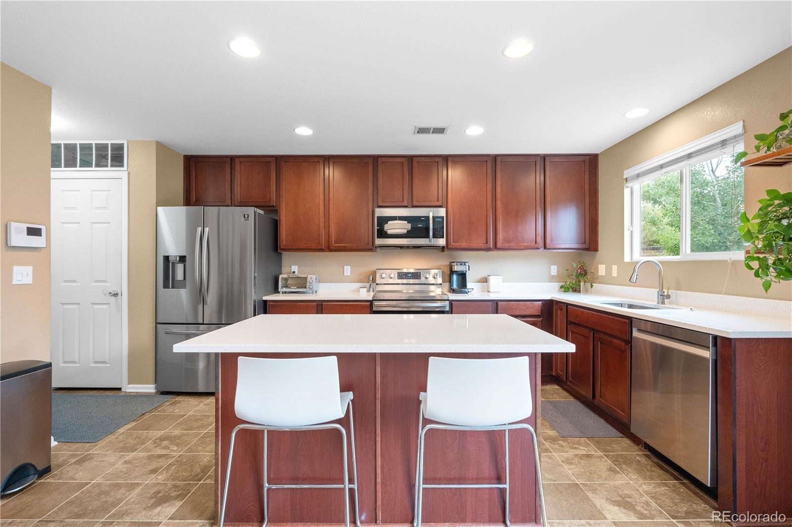 MLS Image #10 for 1949 w 52nd place,denver, Colorado