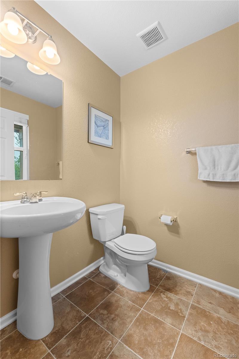 MLS Image #14 for 1949 w 52nd place,denver, Colorado