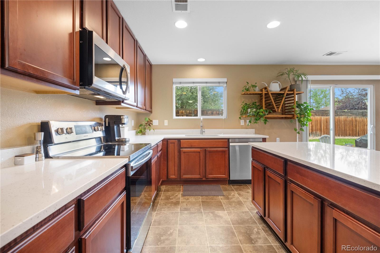 MLS Image #9 for 1949 w 52nd place,denver, Colorado