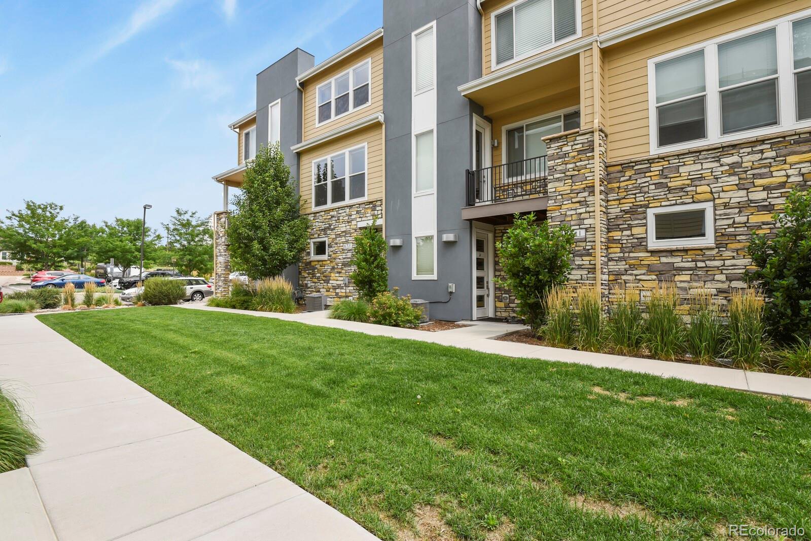 MLS Image #2 for 6731 s tempe court,aurora, Colorado