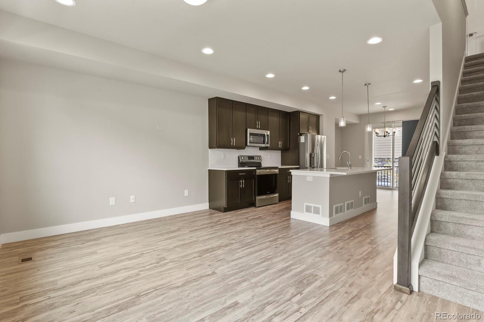 MLS Image #4 for 6731 s tempe court,aurora, Colorado