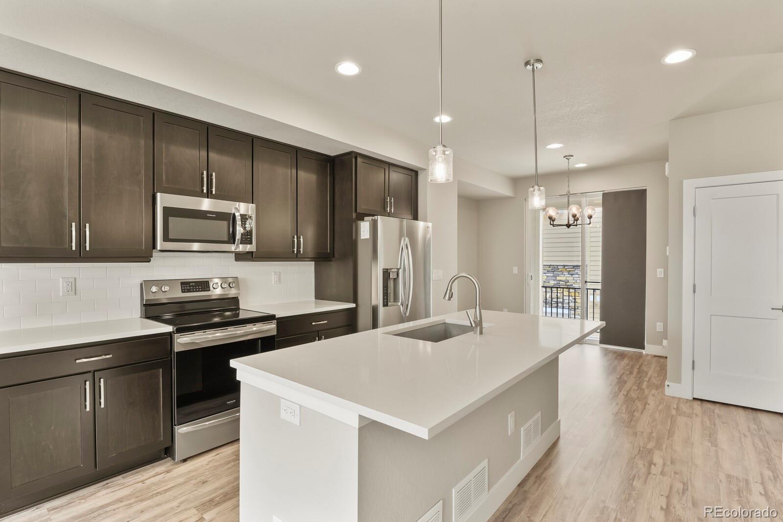 MLS Image #8 for 6731 s tempe court,aurora, Colorado