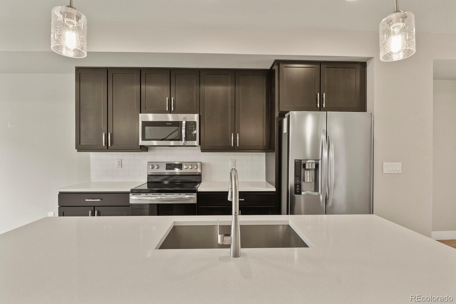 MLS Image #9 for 6731 s tempe court,aurora, Colorado