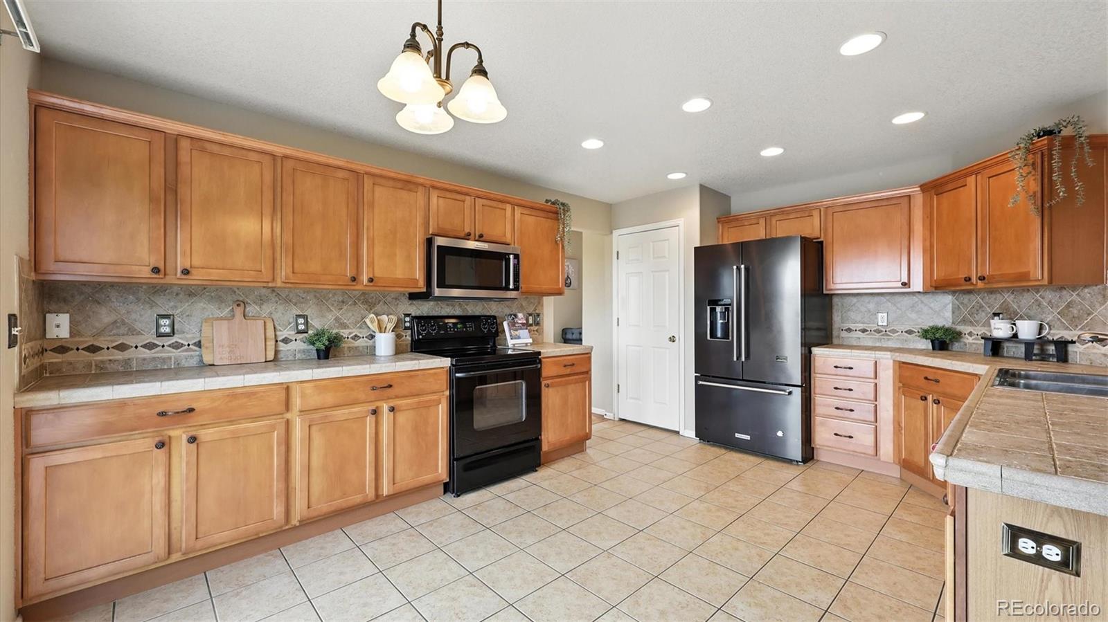 MLS Image #13 for 8295  cedar chase drive,fountain, Colorado