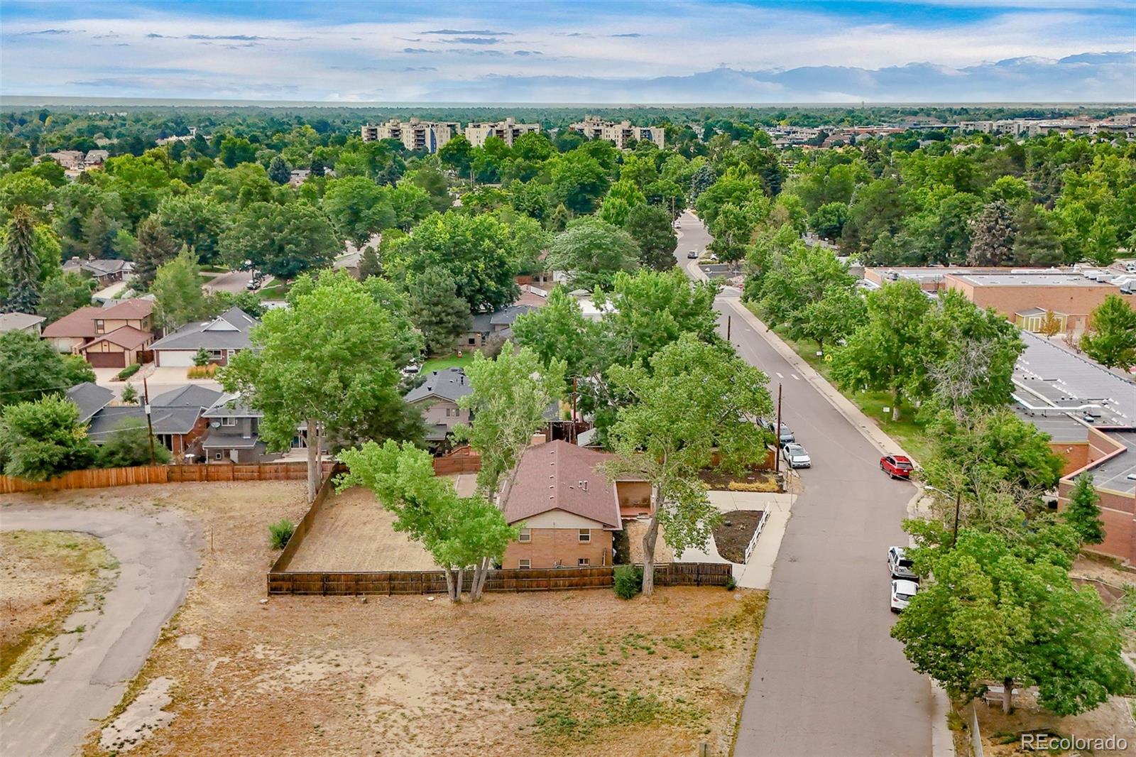 MLS Image #20 for 561 s niagara street,denver, Colorado