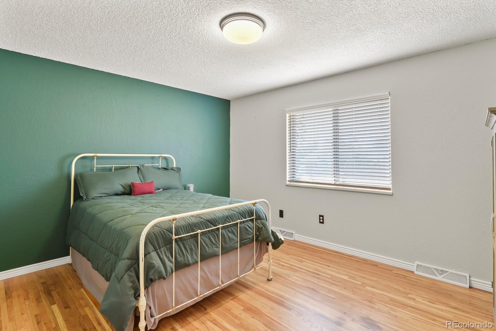 MLS Image #10 for 1367  ember street,denver, Colorado