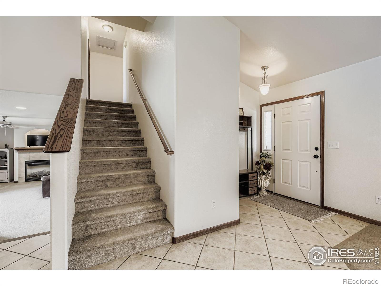 MLS Image #5 for 1529  homeland street,loveland, Colorado