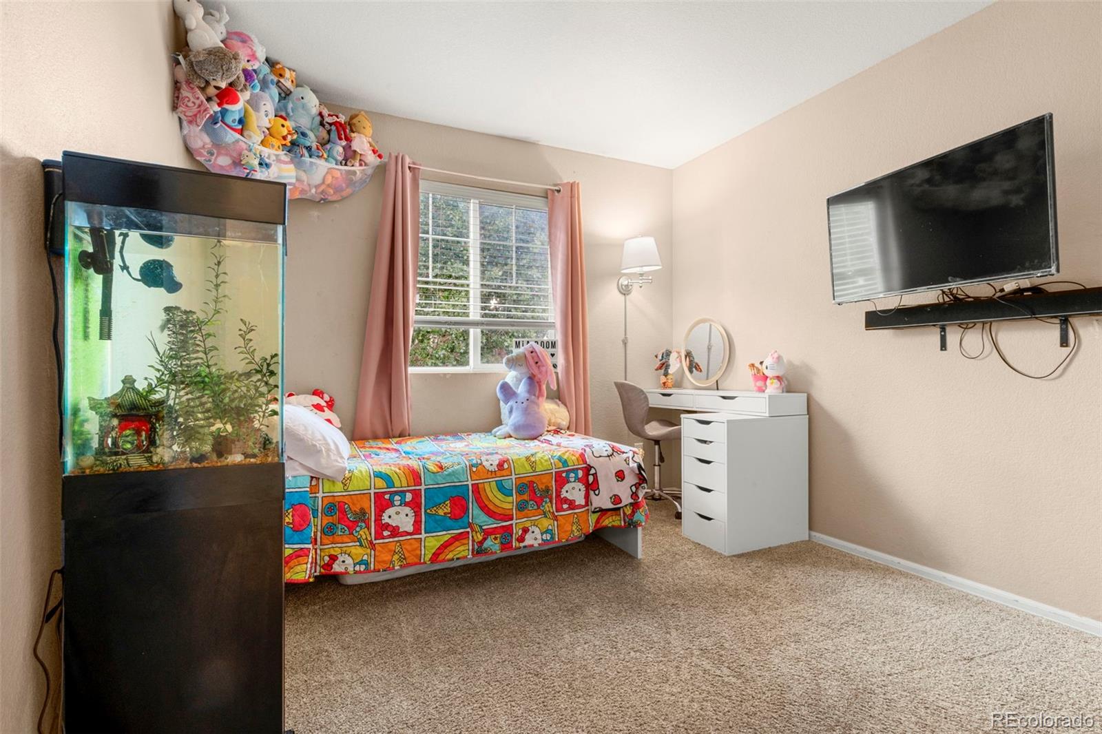 MLS Image #14 for 26010 e byers place,aurora, Colorado