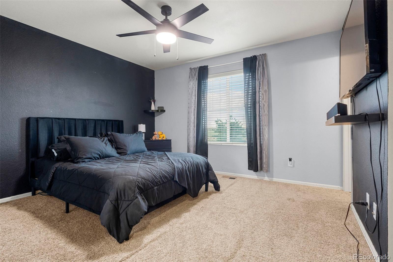 MLS Image #16 for 26010 e byers place,aurora, Colorado