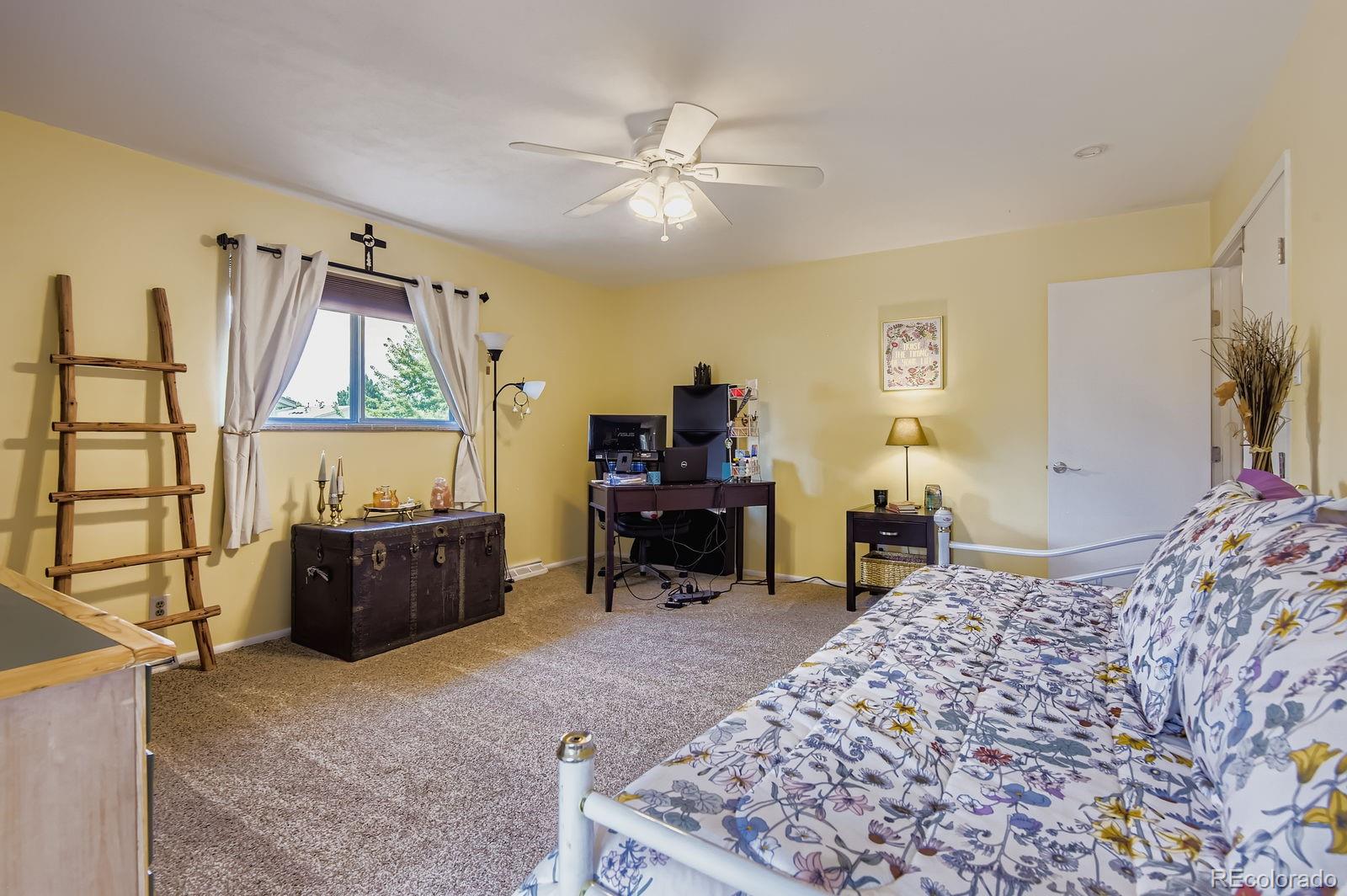 MLS Image #7 for 1250 s monaco parkway,denver, Colorado