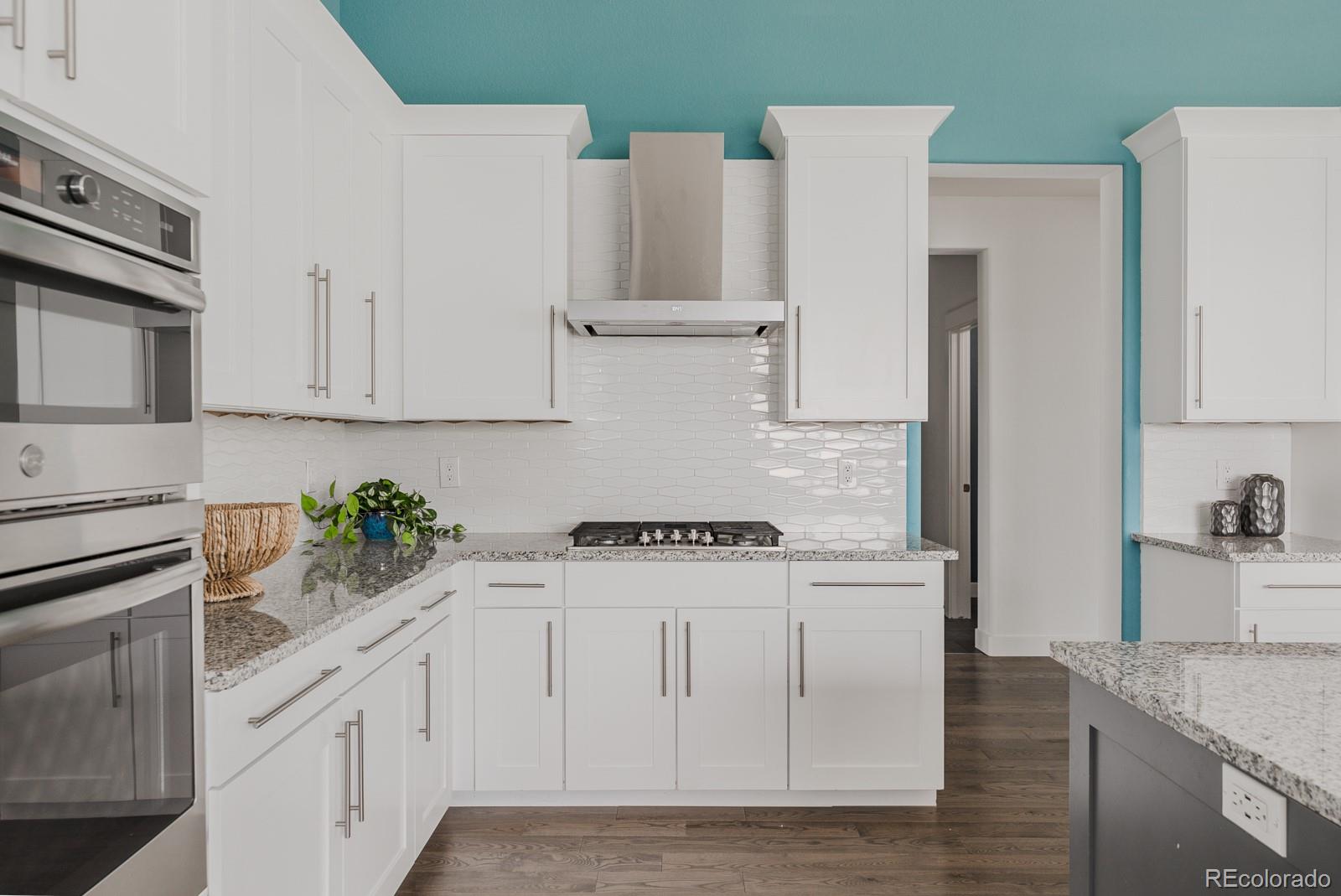 MLS Image #6 for 17891 w 77th drive,arvada, Colorado