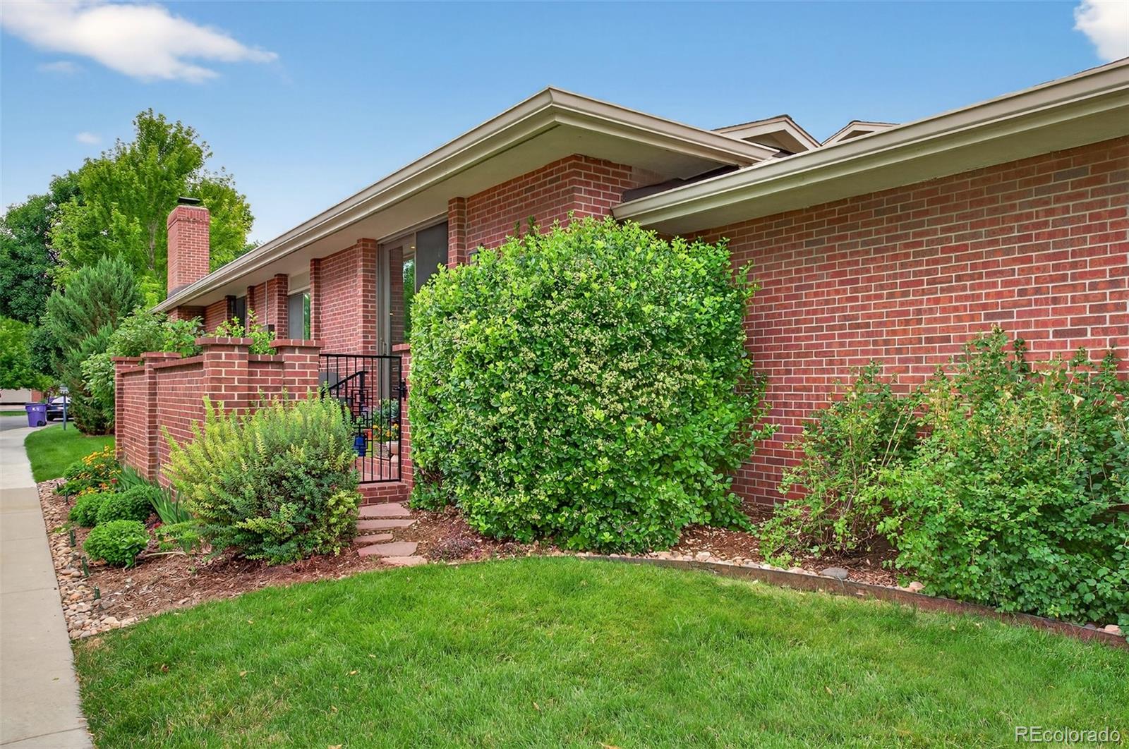 MLS Image #38 for 2800 s university boulevard,denver, Colorado