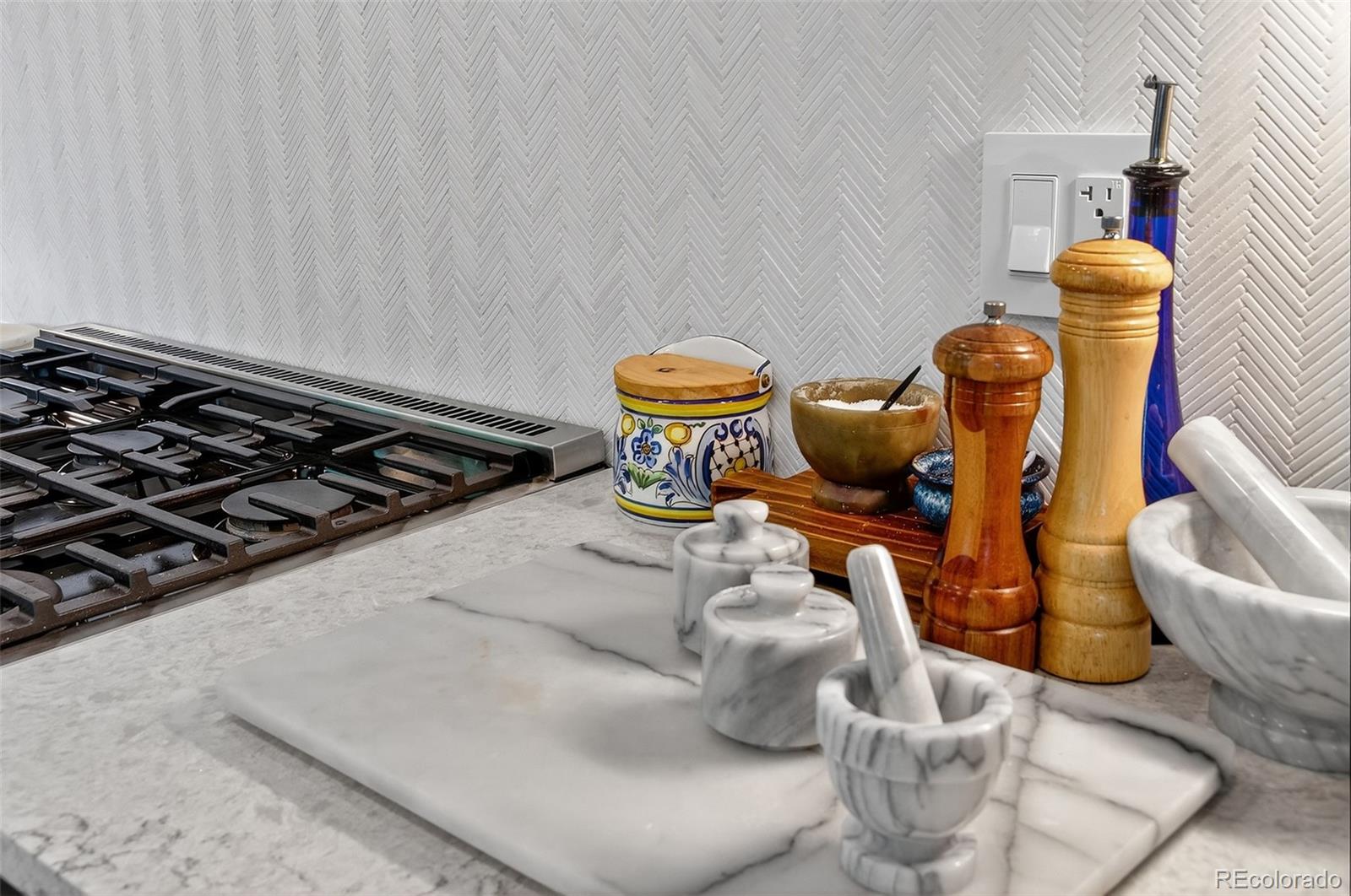 MLS Image #7 for 2800 s university boulevard,denver, Colorado