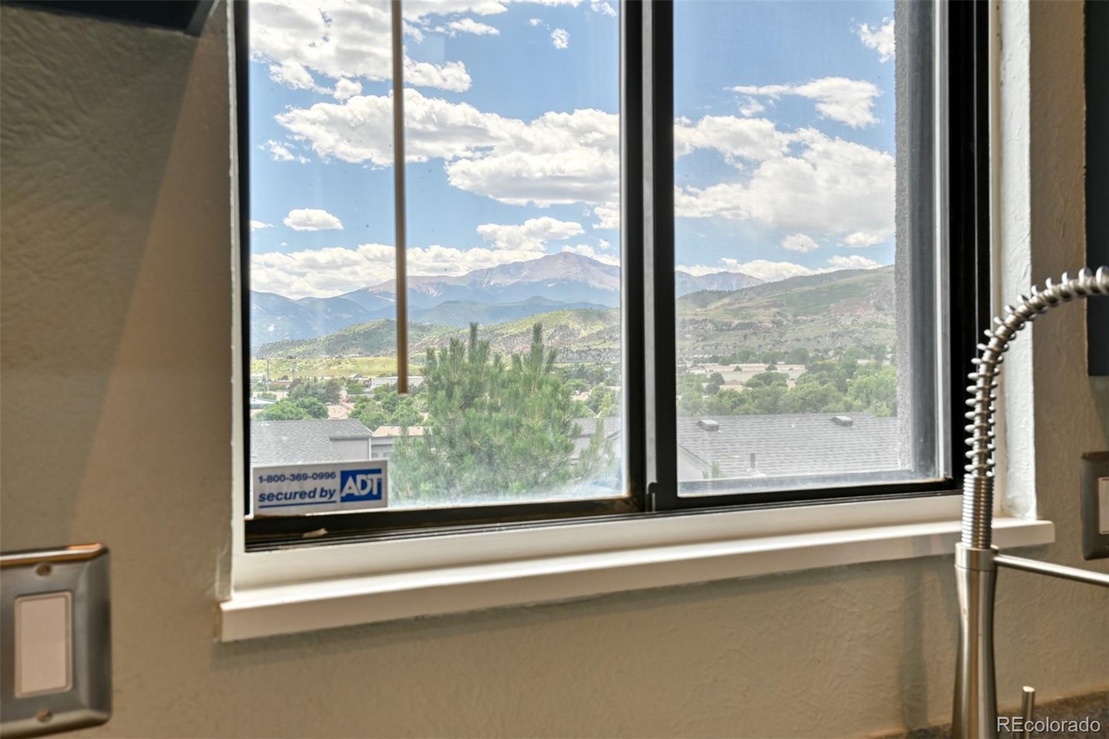 MLS Image #11 for 1420  territory trail,colorado springs, Colorado